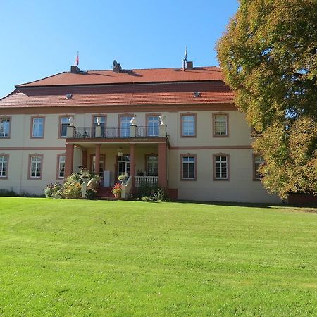 Schloss Lohm 외부 사진