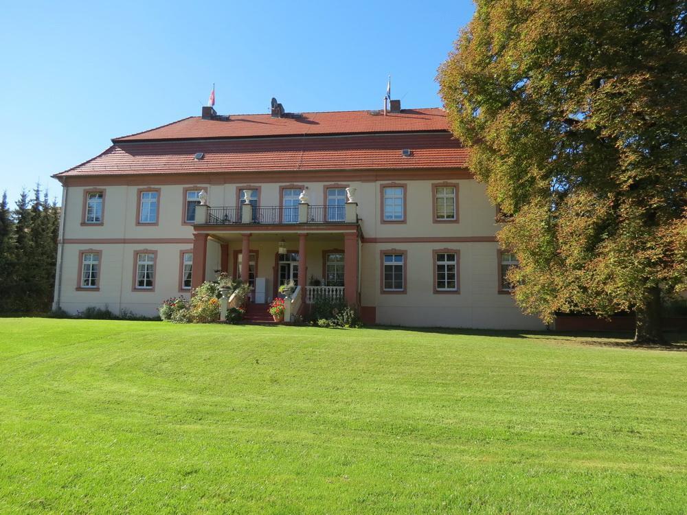 Schloss Lohm 외부 사진